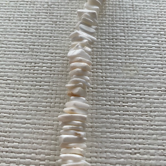shell necklace - Picture 2 of 2
